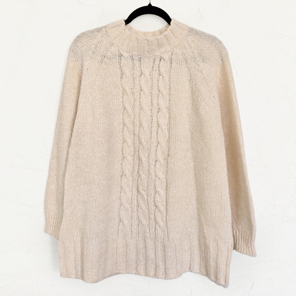 Vintage Sweaters - Vintage Chunky Cream Cableknit Sweater, L